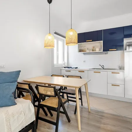 In With Wifi Apartment