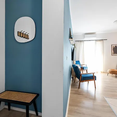 1 Bedroom Awesome In *