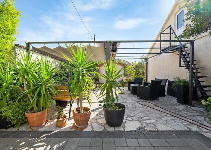 In With Wifi ברודאריצה